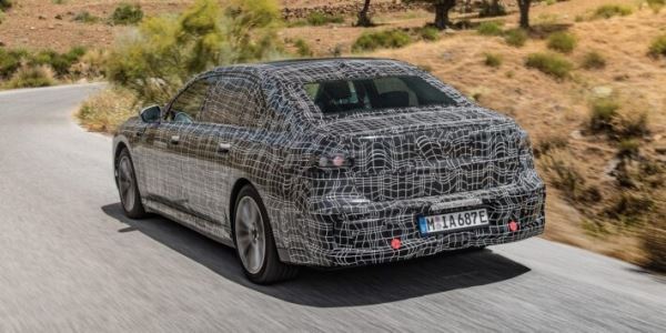 Автокомпания BMW вступила в финальную фазу разработки нового электрического седана BMW i7