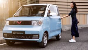 Электромобиль Wuling Hongguang Mini EV стремительно набирает популярность на рынке Китая