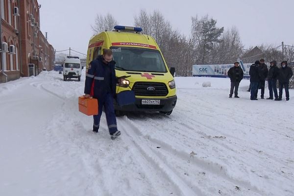 Пьяный водитель врезался в машину скорой помощи 