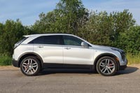 Тест-драйв Cadillac XT4