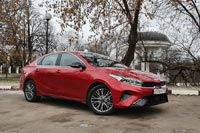 Тест-драйв Kia Cerato