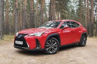 Тест-драйв Lexus UX