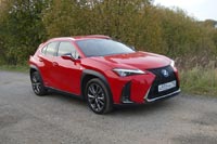 Тест-драйв Lexus UX