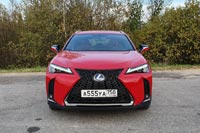 Тест-драйв Lexus UX