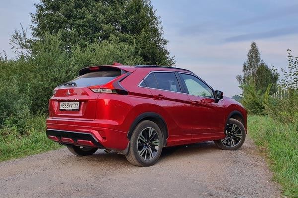 Тест-драйв Mitsubishi Eclipse Cross