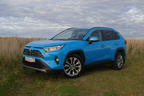 Тест-драйв Toyota RAV4