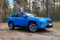 Тест-драйв Toyota RAV4