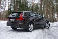 Тест-драйв Volvo V60 Cross Country