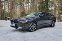 Тест-драйв Volvo V90 Cross Country