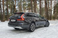 Тест-драйв Volvo V90 Cross Country