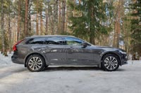 Тест-драйв Volvo V90 Cross Country