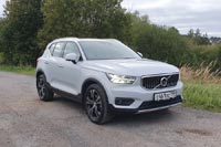 Тест-драйв Volvo XC40