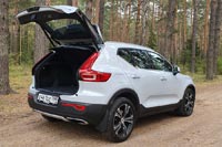 Тест-драйв Volvo XC40